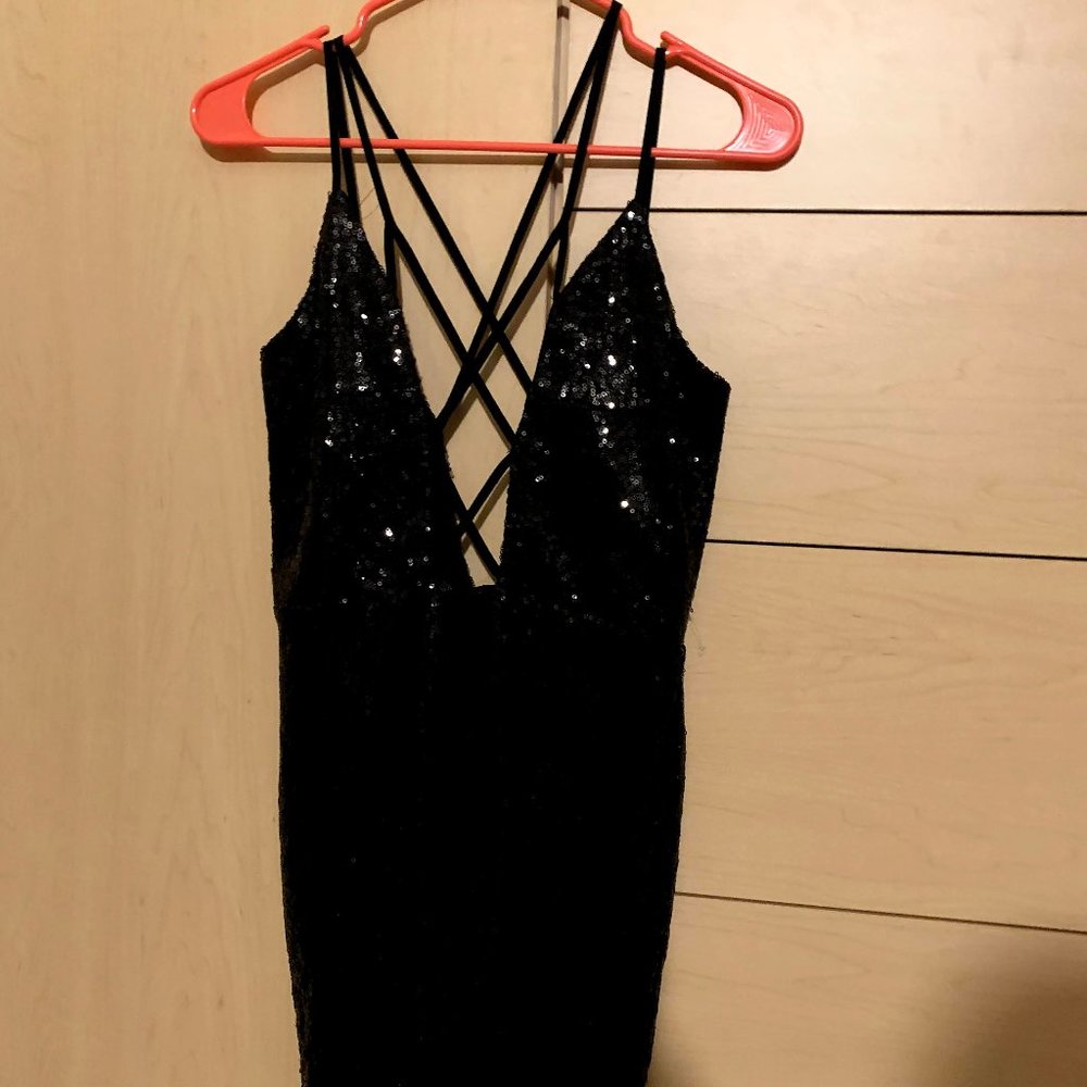 Windsor Black Daring Sequin Dress Small